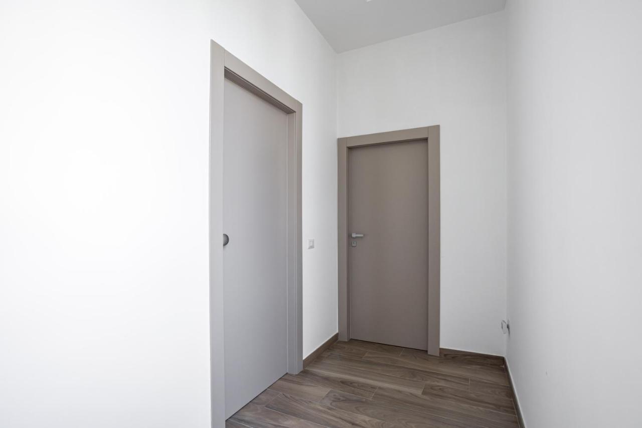 Hostly - Tarsia 50-Beautiful Terrace On Naples Apartment Exterior photo